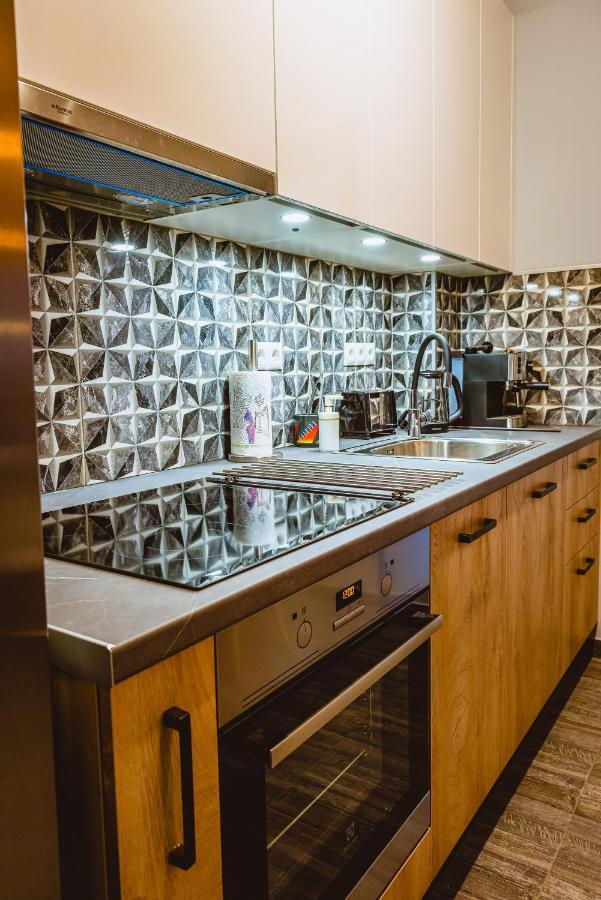 Boutique 1-bedroom Flat In The Heart Of The Appartamento